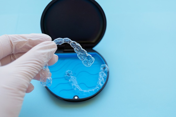 Invisalign® Dentist Or Orthodontist: What’s The Difference And Why It Matters?